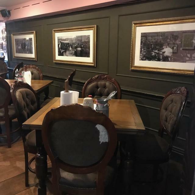 The Swan Inn Sturminster Newton Bagian luar foto